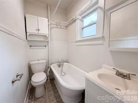 Bath - 435 16th St, Cramerton, NC 28032 photo 1 of 1