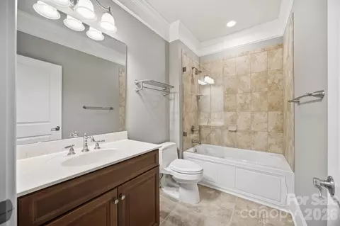 Bath - 425 Spring St, Davidson, NC 28036 photo 1 of 4