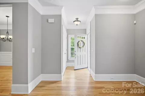 Entry Way - 425 Spring St, Davidson, NC 28036 photo 1 of 4