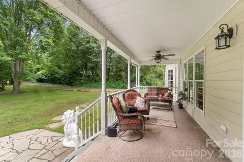 Exterior - 115 Barton Rd, Brevard, NC 28712 photo 7 of 8