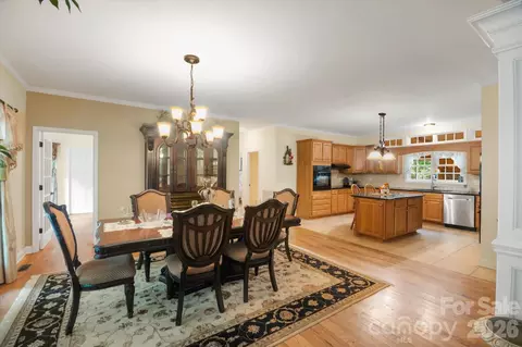 Dining - 115 Barton Rd, Brevard, NC 28712 photo 1 of 2