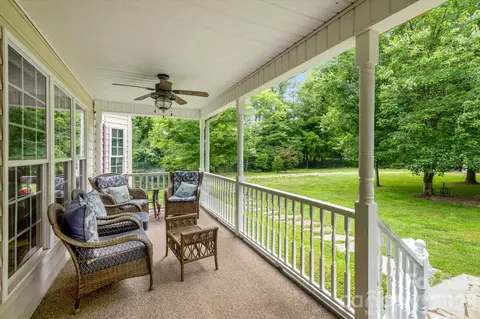 Exterior - 115 Barton Rd, Brevard, NC 28712 photo 6 of 8