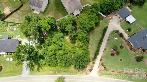 6522 Simpson Rd, Charlotte, NC 28216