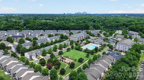 6629 Portland Rose Ln, Charlotte, NC 28210