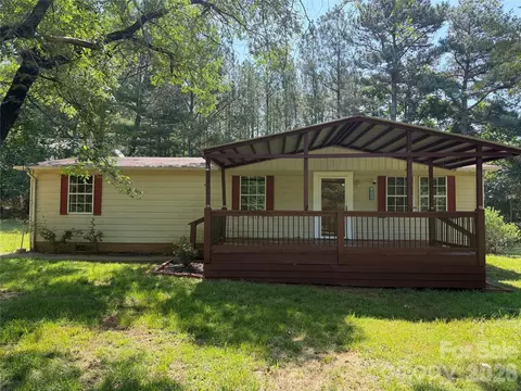 211 Corry Ln, Bostic, NC 28018