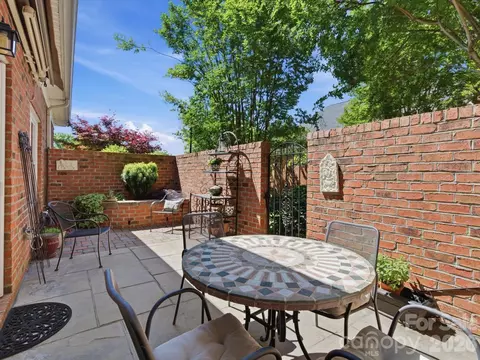 Exterior - 803 Talking Stick Ln, Fort Mill, SC 29708 photo 3 of 8