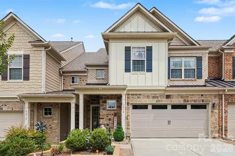 5012 Forest Hills Pl, Fort Mill, SC 29707