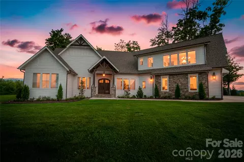 210 Samuel Dr, Mills River, NC 28759