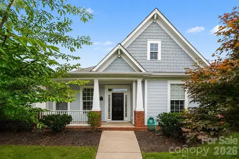 1205 Gainsborough Dr, Matthews, NC 28104