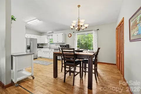 Dining - 4432 Bennett Rd, Morganton, NC 28655 photo 1 of 1