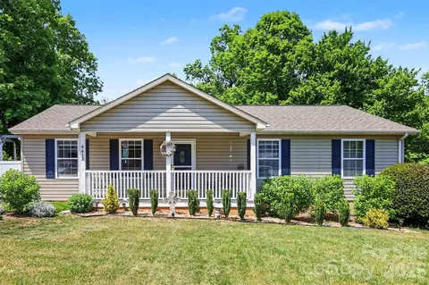 4432 Bennett Rd, Morganton, NC 28655
