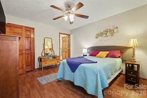 Bedroom - 4432 Bennett Rd, Morganton, NC 28655 photo 5 of 6