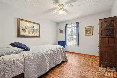 Bedroom - 4432 Bennett Rd, Morganton, NC 28655 photo 1 of 6