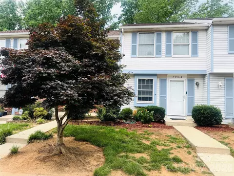 7336 Pebblestone Dr, Charlotte, NC 28212