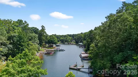 7508 Bankhead Rd, Denver, NC 28037
