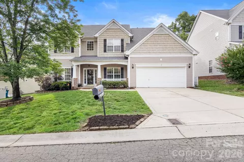 8357 Bampton Dr, Concord, NC 28027