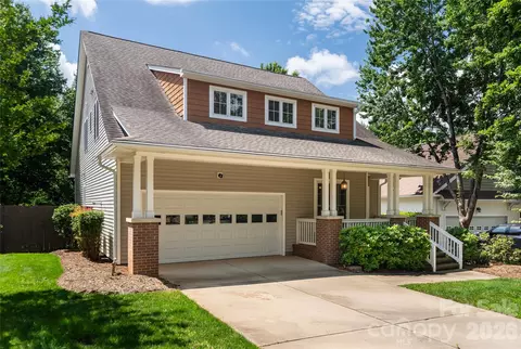 1328 Heathbrook Cir, Asheville, NC 28803