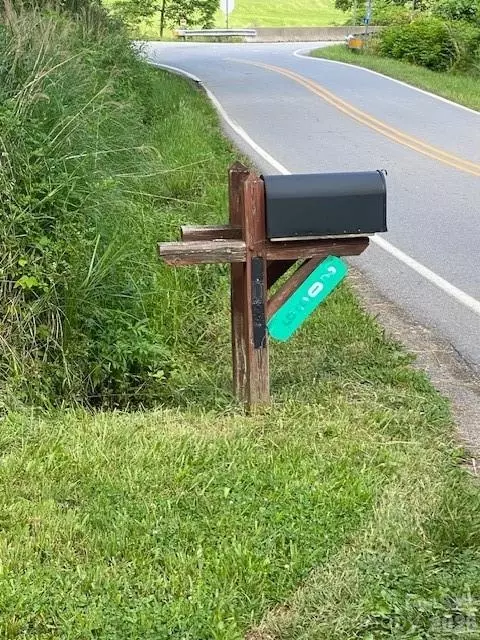 000 E Fork Rd, Marshall, NC 28753 photo 3