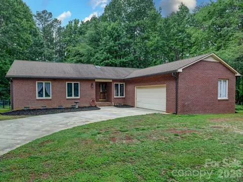 1320 Richard Rd, Salisbury, NC 28147