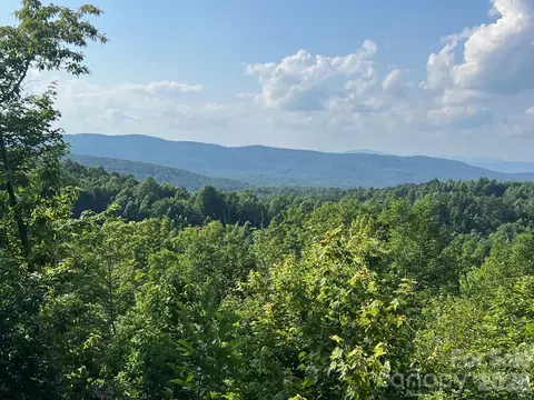 253 Falls Creek Dr, Nebo, NC 28761