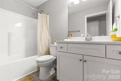 Bath - 2489 Pineview Dr, Lancaster, SC 29720 photo 2 of 2
