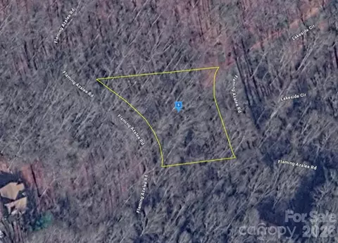 111 Flaming Azalea Rd, Franklin, NC 28734