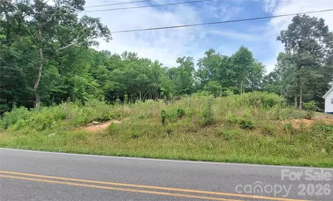 249 Ashebrook Park Rd, Dallas, NC 28034