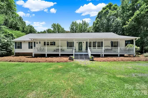 15715 Youngblood Rd, Charlotte, NC 28278