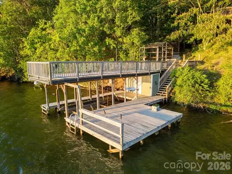 263 Lakewood Cir, Troy, NC 27371