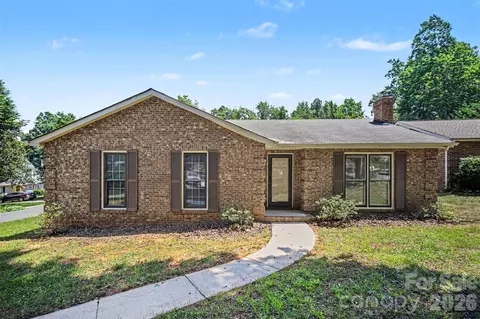 9720 Stillwater Ln, Mint Hill, NC 28227