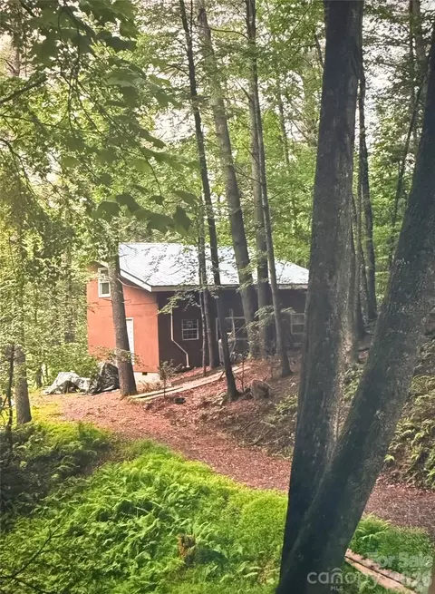 277 Heidi Ln, West Jefferson, NC 28694