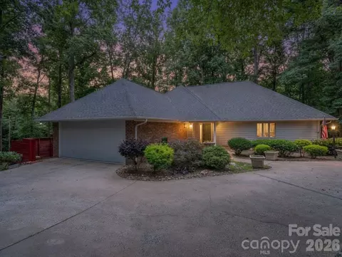 1810 Arbor Way Dr, Shelby, NC 28150