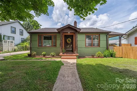 1236 Brown Ave, Waynesville, NC 28786