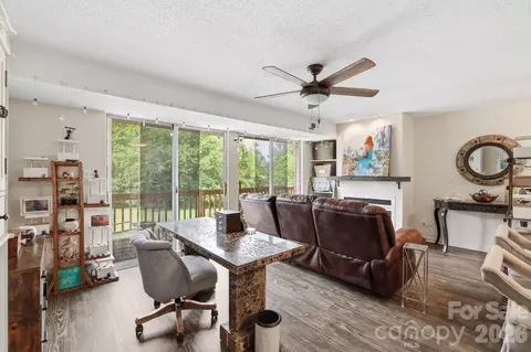 9630 Old Gate Dr, Matthews, NC 28105