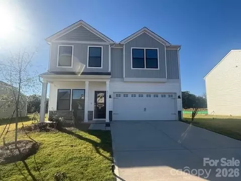 4017 Juno Dr, Charlotte, NC 28215