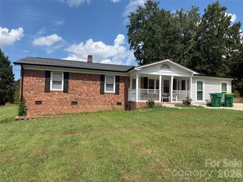 904 Long St, Oakboro, NC 28129