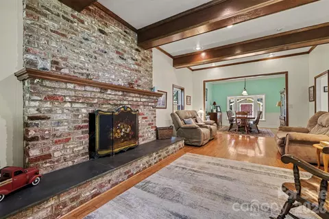 1339 Carmen Ln, Gastonia, NC 28054