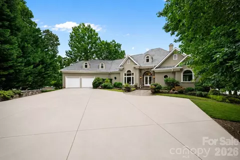 2161 Windy Oaks Rd, Fort Mill, SC 29708