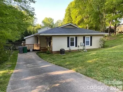 11701 Shandon Cir, Charlotte, NC 28226