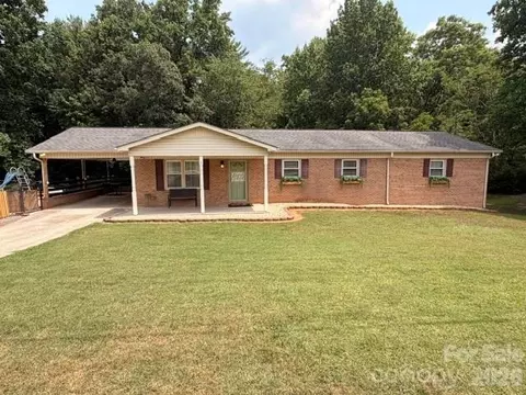 1702 Cajah Mountain Rd, Hudson, NC 28638