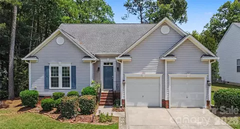 644 Sunset Point Dr, Rock Hill, SC 29732