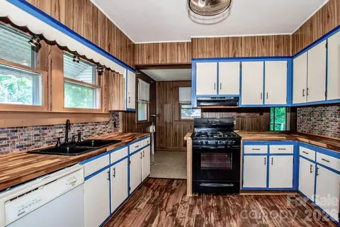 Kitchen - 801 4th St, Spencer, NC 28159 photo 2 of 3