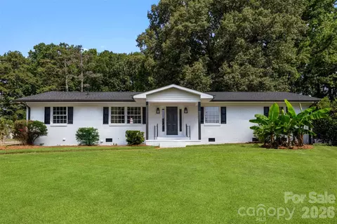 5421 Maplewood Ln, Charlotte, NC 28227