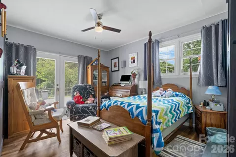 Bedroom - 35 Glendale Dr, Spruce Pine, NC 28777 photo 1 of 5
