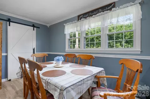 Dining - 35 Glendale Dr, Spruce Pine, NC 28777 photo 2 of 2