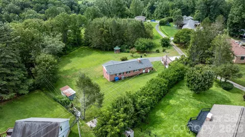 View/Area - 35 Glendale Dr, Spruce Pine, NC 28777 photo 2 of 3