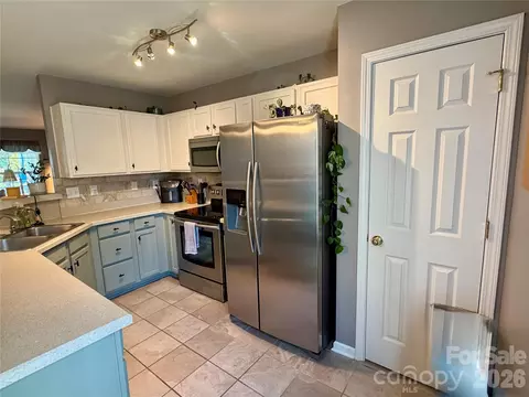 Kitchen - 10523 Trolley Run Dr, Cornelius, NC 28031 photo 1 of 3