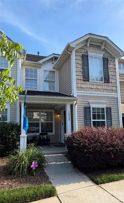 Exterior - 10523 Trolley Run Dr, Cornelius, NC 28031 photo 2 of 4