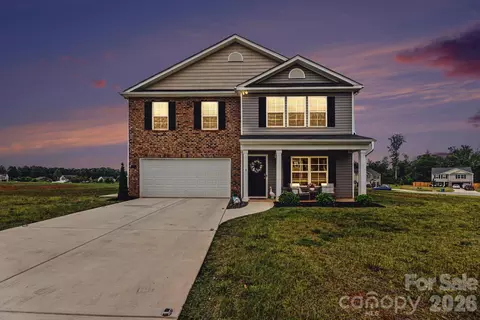 233 Culloden Dr, Mocksville, NC 27028