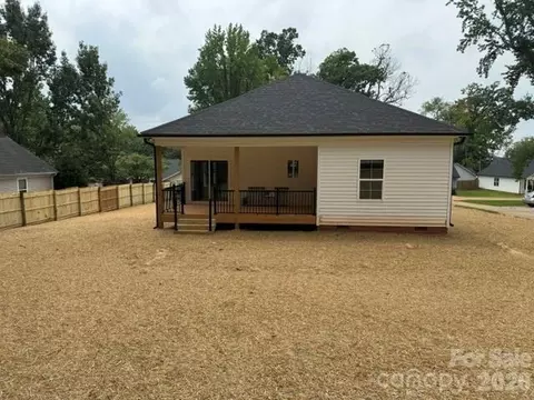 Exterior - 208 E 15th St, Salisbury, NC 28144 photo 2 of 2